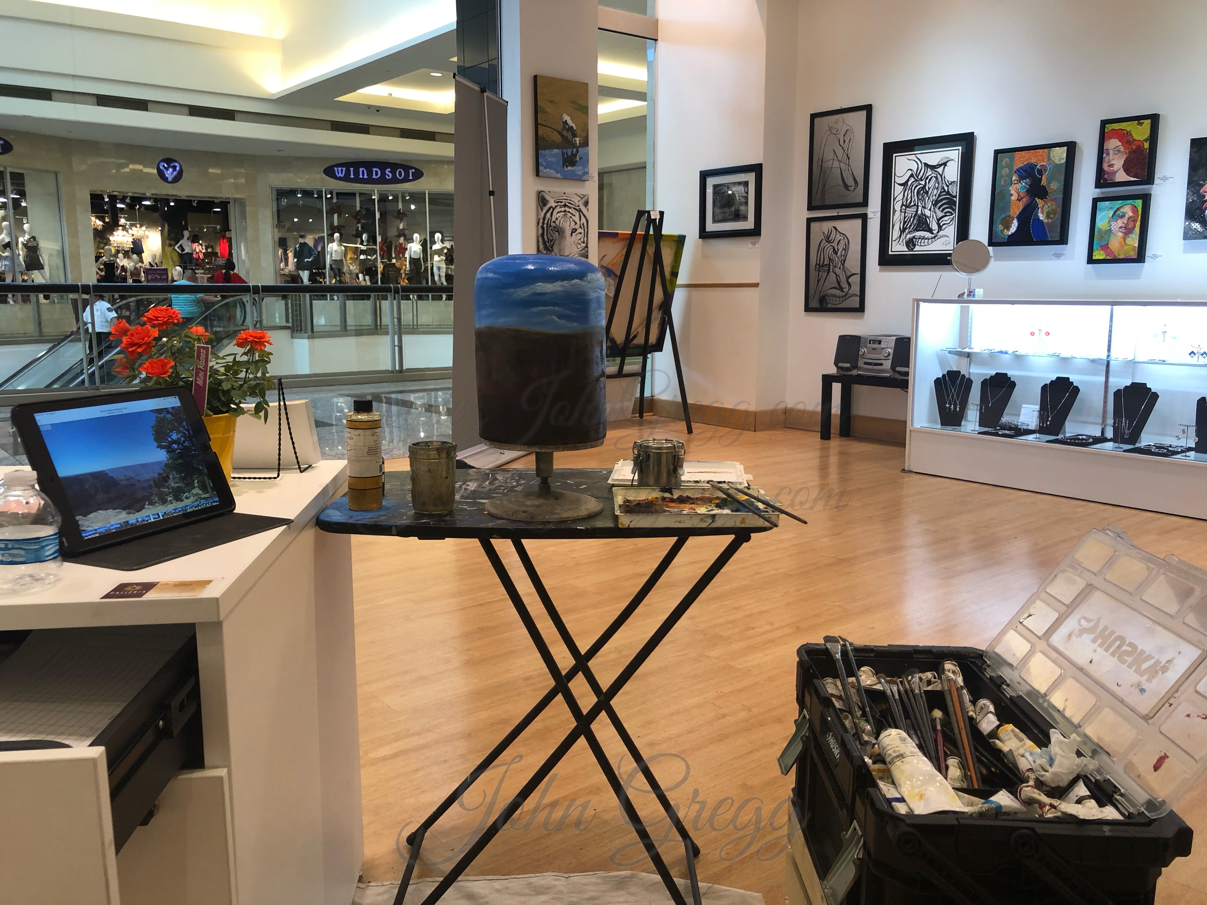 I’m back at the Las Vegas Artists Guilds gallery